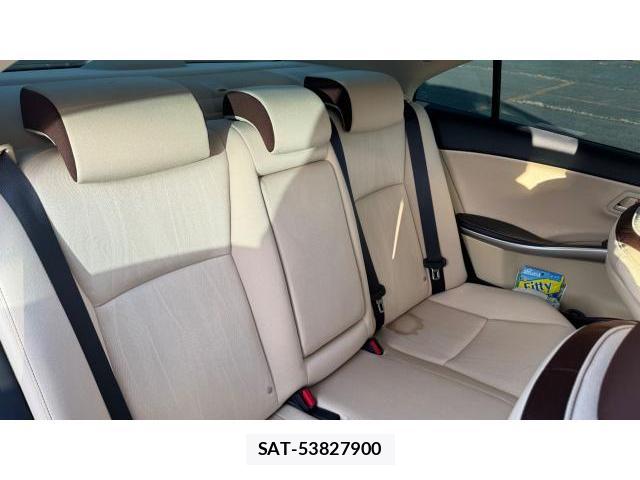 Toyota SAI 2013-11 8434319-6