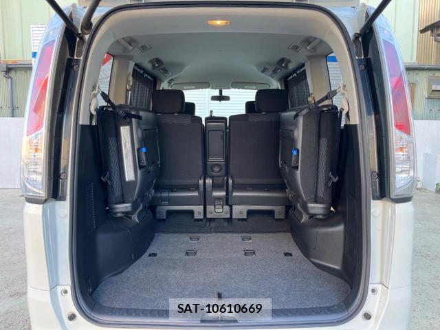 Nissan SERENA 2011-08 8433800-10