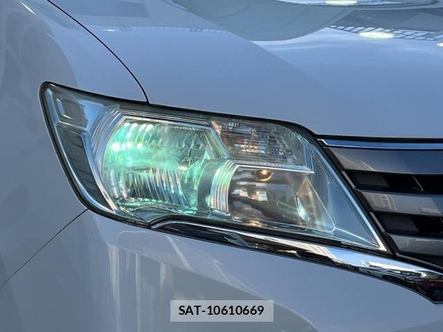 Nissan SERENA 2011-08 8433800-12