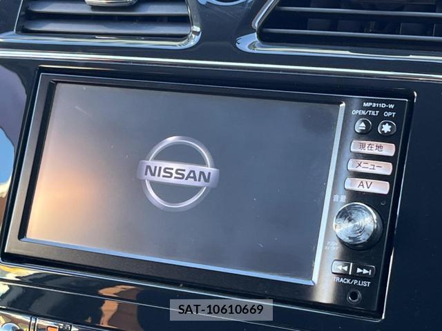 Nissan SERENA 2011-08 8433800-2