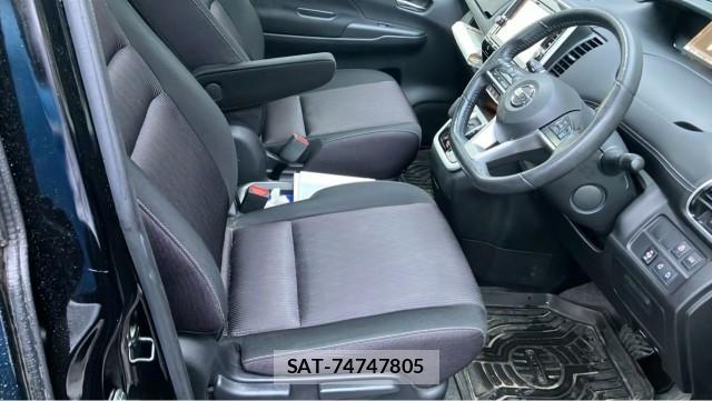 Nissan SERENA 2018-02 8434713-5
