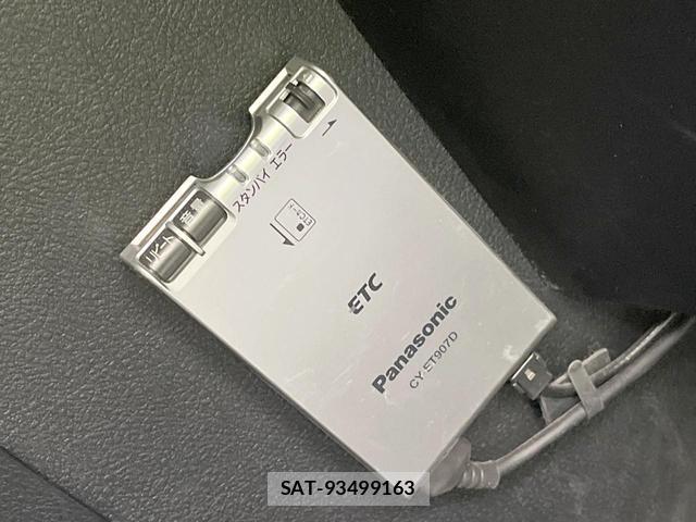 Toyota SIENTA 2018-07 8434197-6
