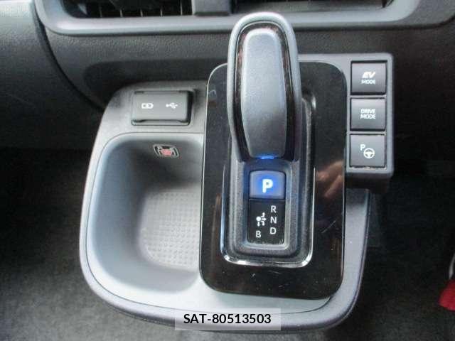 Toyota SIENTA 2024-12 8434281-12