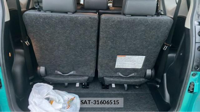 Toyota SIENTA 2021-05 8434725-17