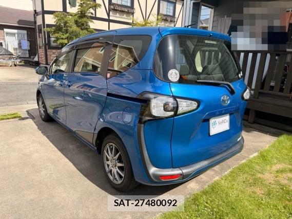 Toyota SIENTA 2016-07 8434728-10