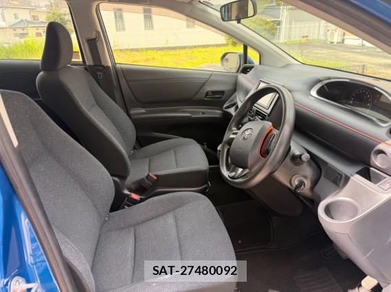 Toyota SIENTA 2016-07 8434728-4