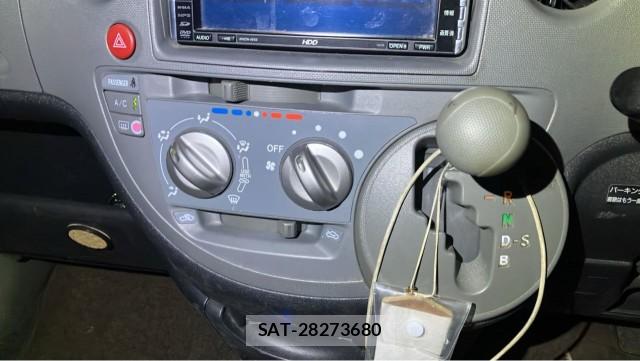 Toyota SIENTA 2006-04 8434750-14