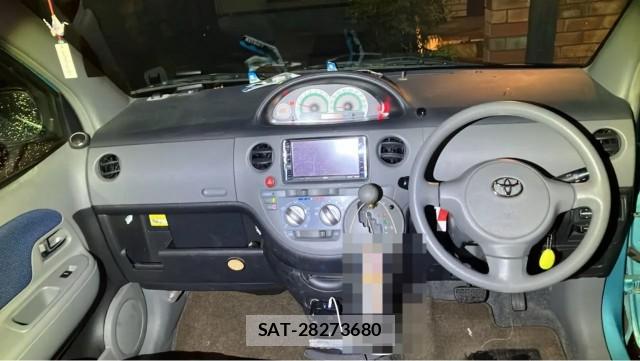 Toyota SIENTA 2006-04 8434750-2