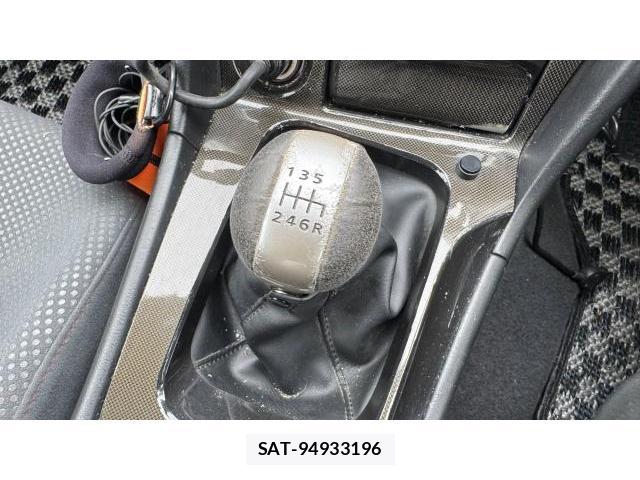 Nissan SKYLINE 2000-10 8434557-11