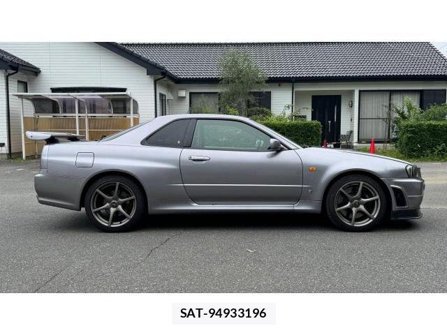 Nissan SKYLINE 2000-10 8434557-2