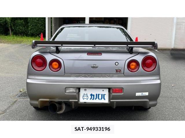 Nissan SKYLINE 2000-10 8434557-3