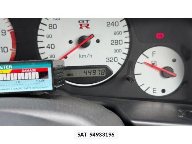 Nissan SKYLINE 2000-10 8434557-9