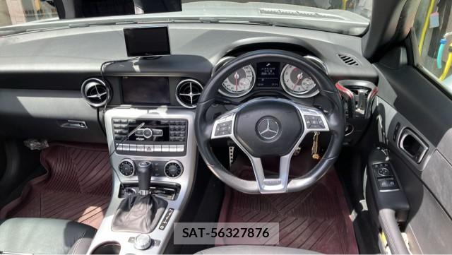 Mercedes Benz SLK 2011-07 8434632-16