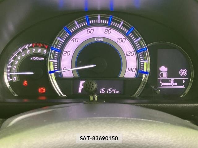 Suzuki SPACIA 2017-09 8435295-13