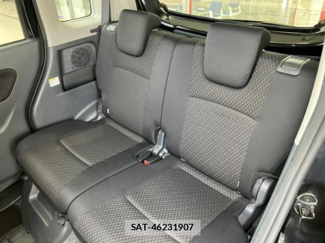 Suzuki SPACIA 2015-12 8435294-6