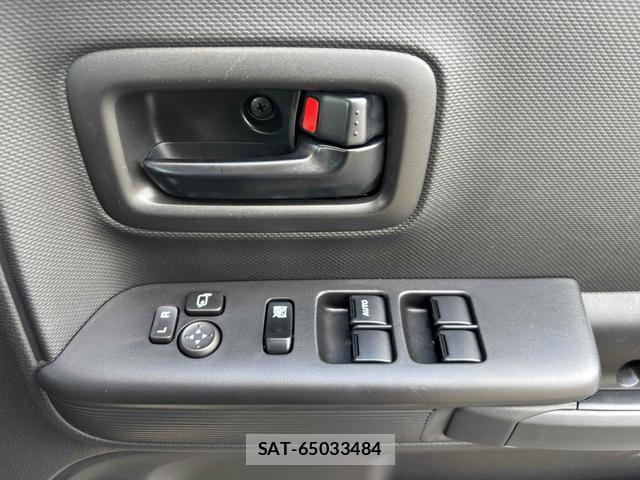 Suzuki SPACIA 2023-08 8434794-16