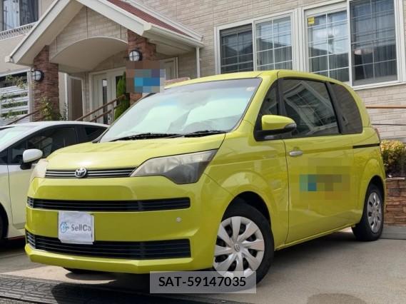 Toyota SPADE 2013-08 8434709-0
