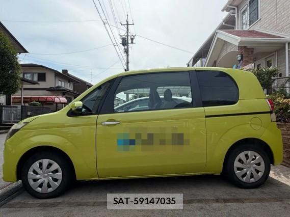Toyota SPADE 2013-08 8434709-10