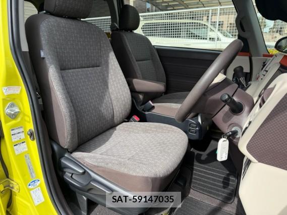 Toyota SPADE 2013-08 8434709-5