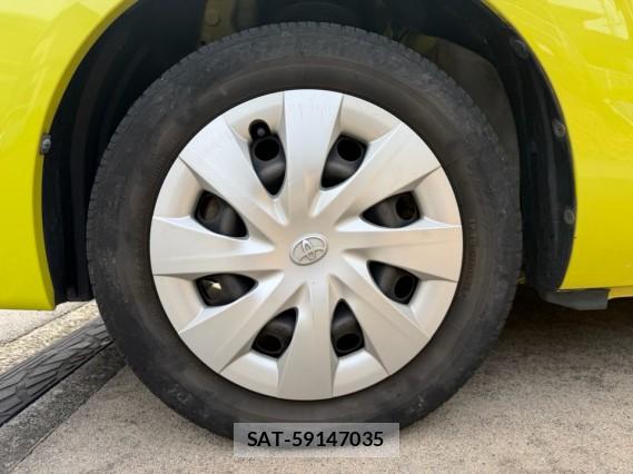 Toyota SPADE 2013-08 8434709-8