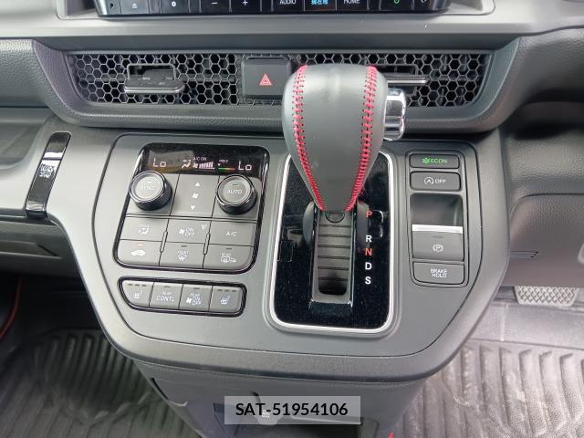 Honda e 2024-05 8433750-13