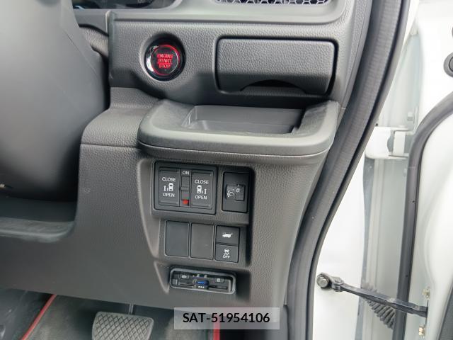 Honda e 2024-05 8433750-16