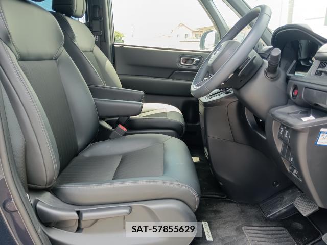 Honda e 2025-02 8433751-8