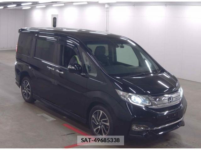 Honda e 2015-08 8434095-3