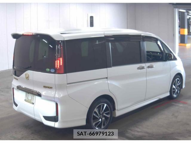 Honda e 2017-07 8434098-1