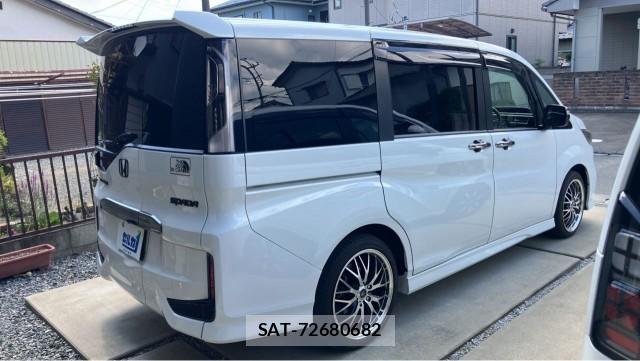 Honda e 2021-10 8434650-12