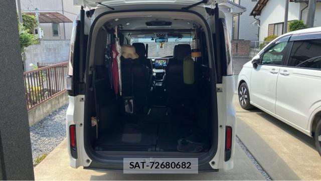 Honda e 2021-10 8434650-17