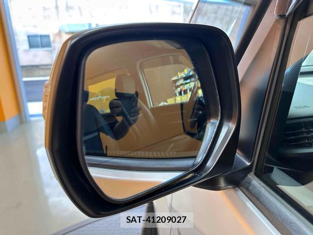 Honda e 2017-09 8434834-15