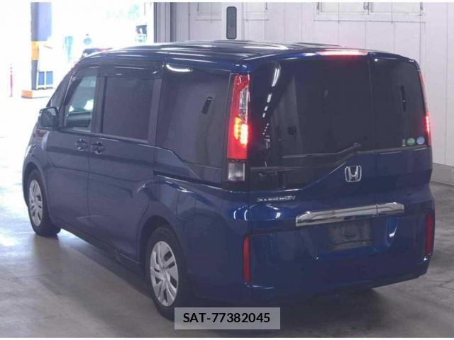 Honda e 2015-07 8434099-1