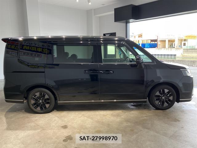 Honda e 2023-12 8435129-13
