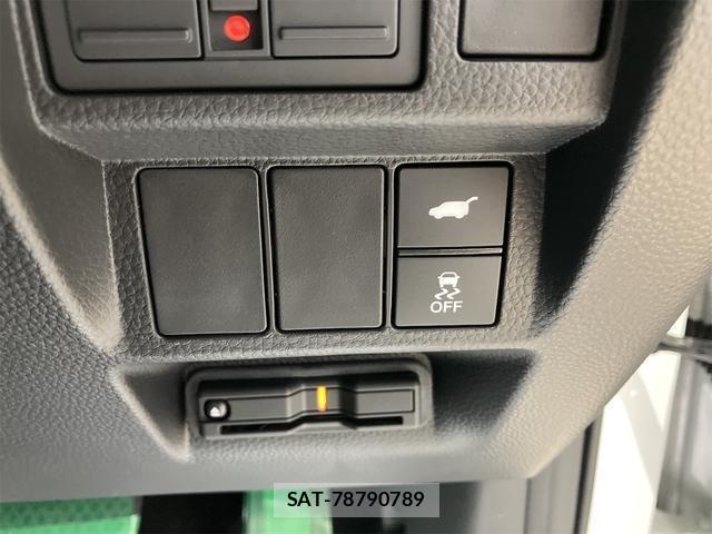 Honda e 2023-11 8435130-10