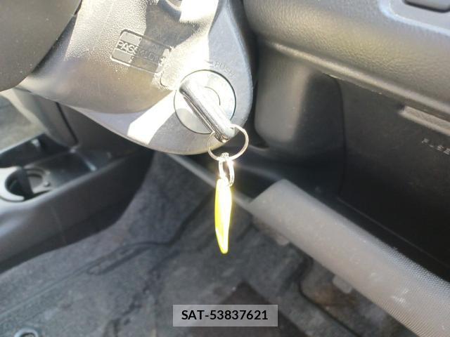 Toyota SUCCEED 2013-07 8435233-14