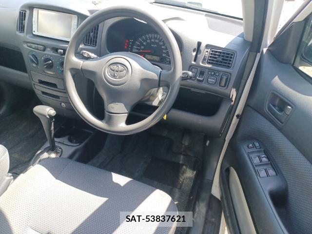 Toyota SUCCEED 2013-07 8435233-2