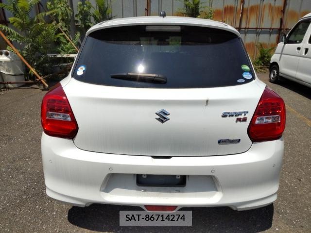 Suzuki SWIFT 2021-08 8433924-1