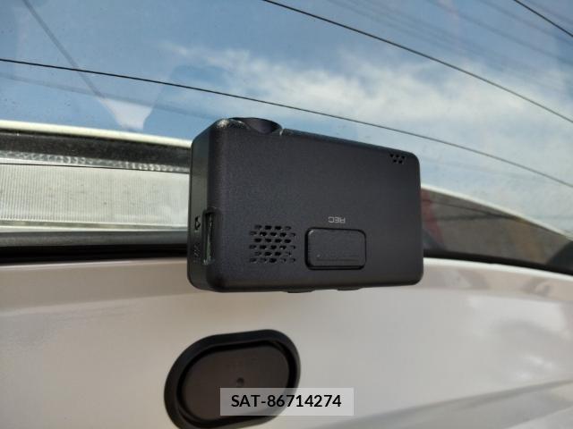 Suzuki SWIFT 2021-08 8433924-17