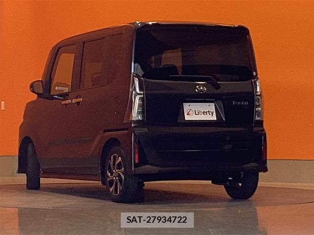 Daihatsu TANTO 2023-02 8433708-11