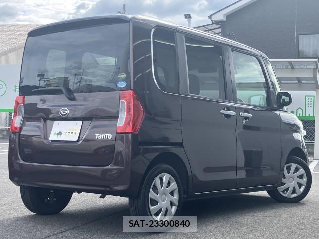 Daihatsu TANTO 2017-03 8434804-11