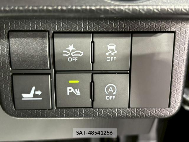 Daihatsu TANTO 2021-11 8434836-13