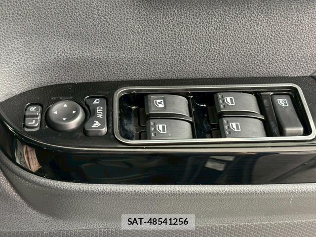 Daihatsu TANTO 2021-11 8434836-14