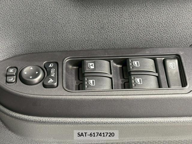 Daihatsu TANTO 2023-05 8434837-15