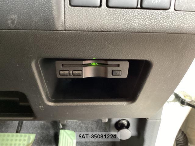Daihatsu TANTO 2019-02 8435180-6