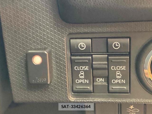 Daihatsu TANTO 2022-02 8435183-3