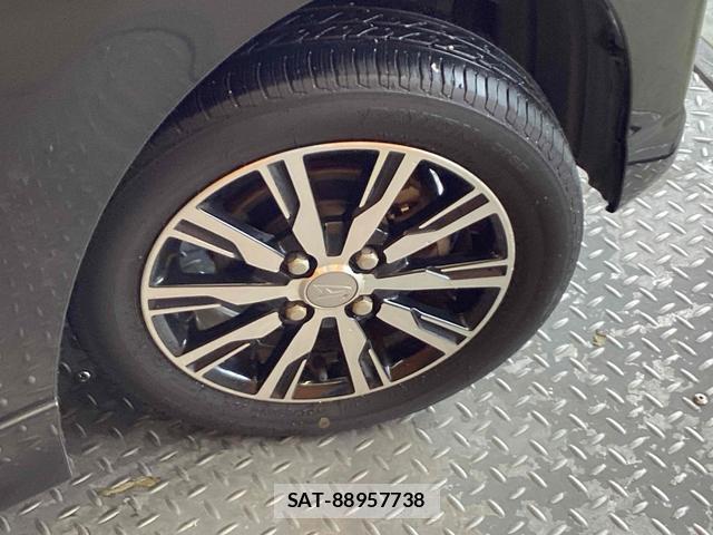 Daihatsu TANTO 2017-01 8435184-18