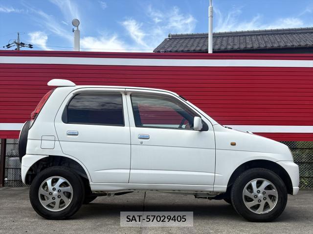 Daihatsu TERIOS KID 2006-02 8434896-3