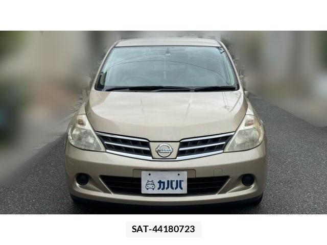 Nissan TIIDA 2010 8434305-1
