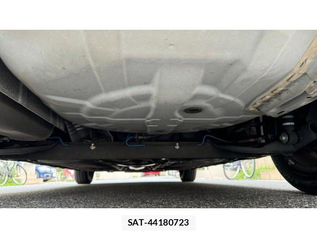 Nissan TIIDA 2010 8434305-11